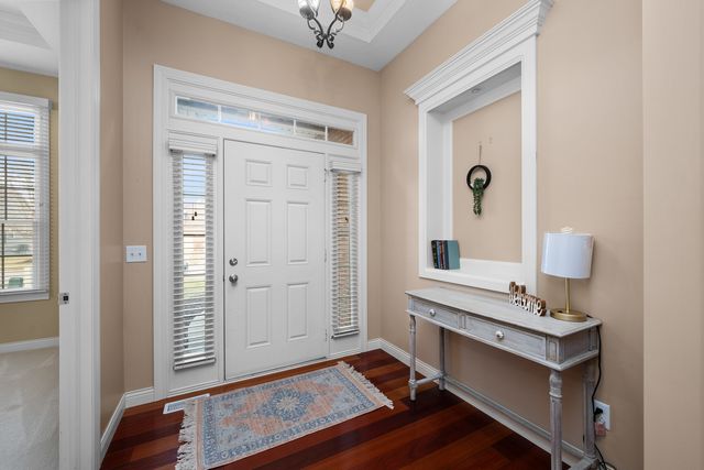 3179 Meridith Way, Bettendorf, IA 52722