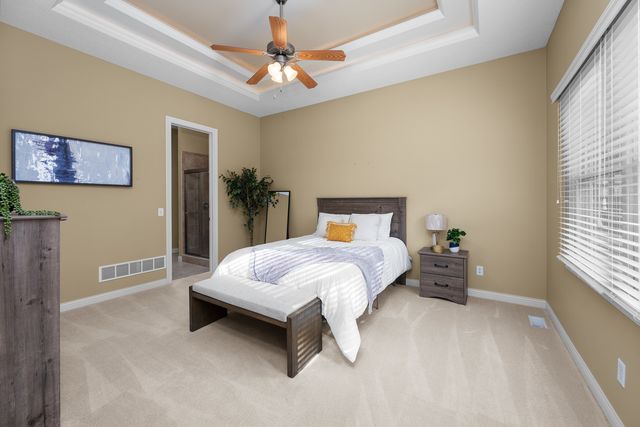 3179 Meridith Way, Bettendorf, IA 52722