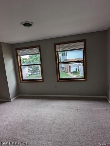 302 E Ann Arbor Trail, Plymouth, MI 48170