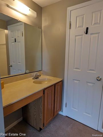 302 E Ann Arbor Trail, Plymouth, MI 48170
