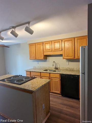 302 E Ann Arbor Trail, Plymouth, MI 48170