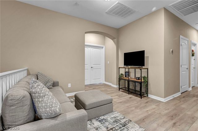 1636 Blue Cliffs Avenue, Henderson, NV 89014