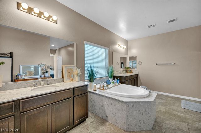 1636 Blue Cliffs Avenue, Henderson, NV 89014