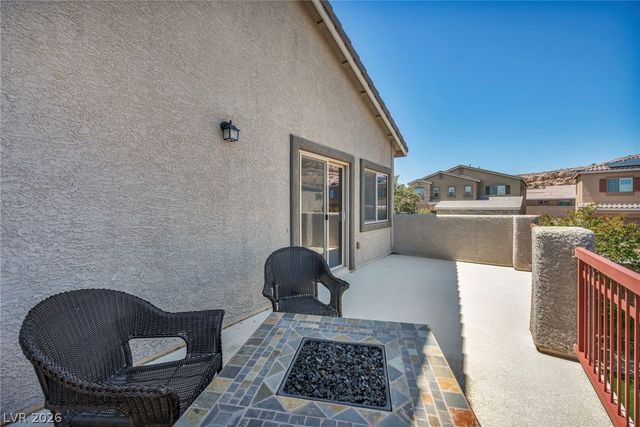 1636 Blue Cliffs Avenue, Henderson, NV 89014