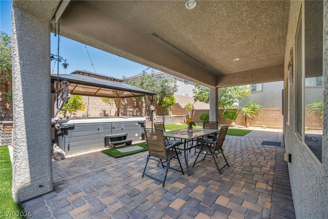 1636 Blue Cliffs Avenue, Henderson, NV 89014