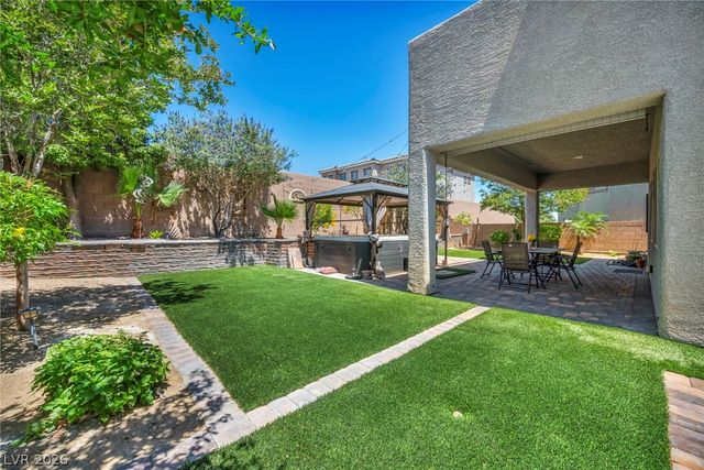 1636 Blue Cliffs Avenue, Henderson, NV 89014