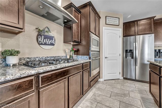 1636 Blue Cliffs Avenue, Henderson, NV 89014