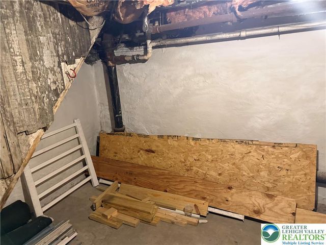 35 Vine Street, Tamaqua Boro, PA 18252