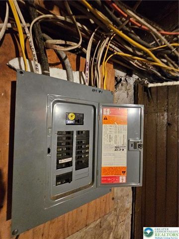 35 Vine Street, Tamaqua Boro, PA 18252