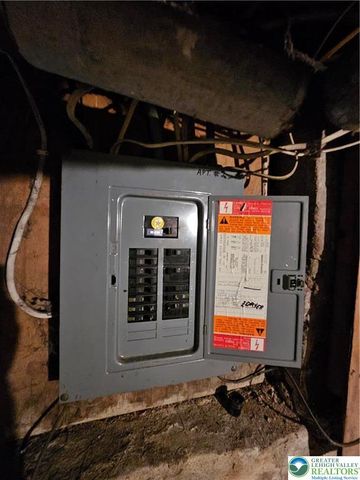 35 Vine Street, Tamaqua Boro, PA 18252