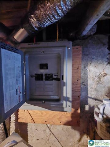 35 Vine Street, Tamaqua Boro, PA 18252