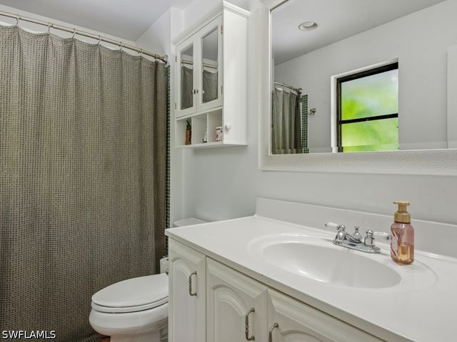 2022 Frederick ST, Naples, FL 34112
