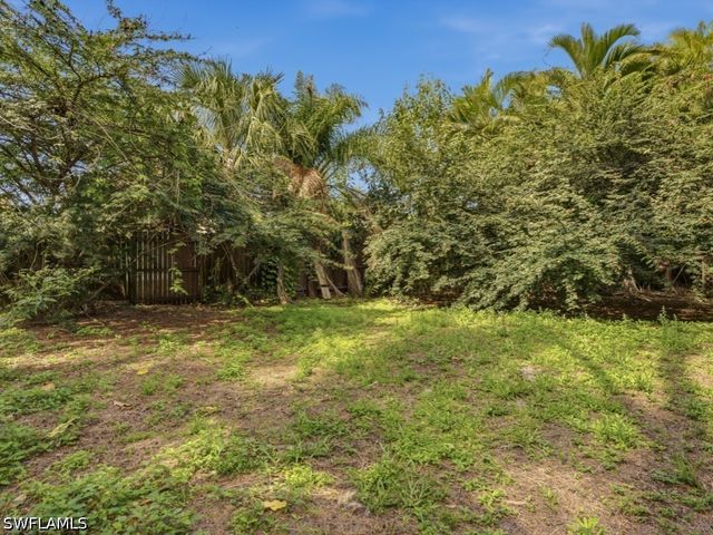 2022 Frederick ST, Naples, FL 34112