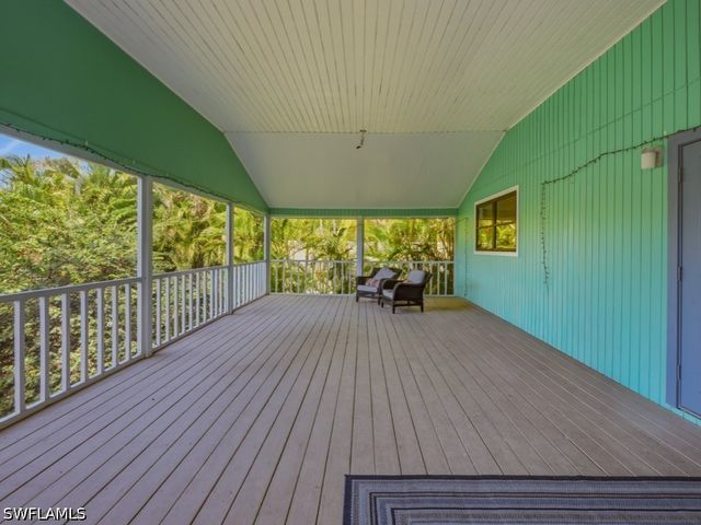 2022 Frederick ST, Naples, FL 34112