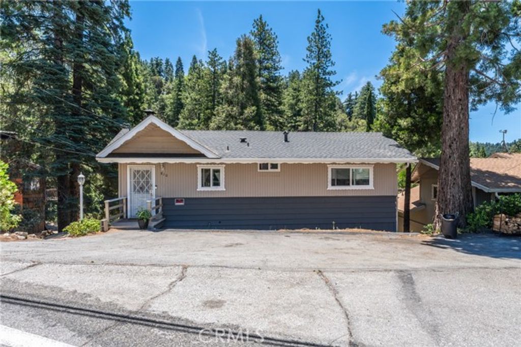 810 Arosa Drive, Crestline, CA 92325