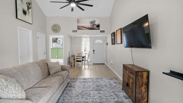 68 Westwood Drive W, Trinity, TX 75862