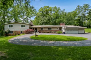2406 East Lane, Rockford, IL 61107