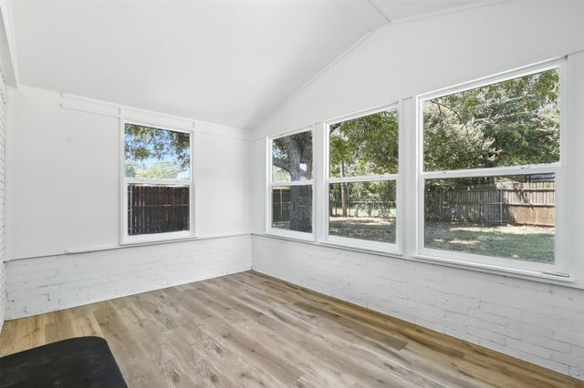 1016 Sheridan Lane, Cleburne, TX 76033