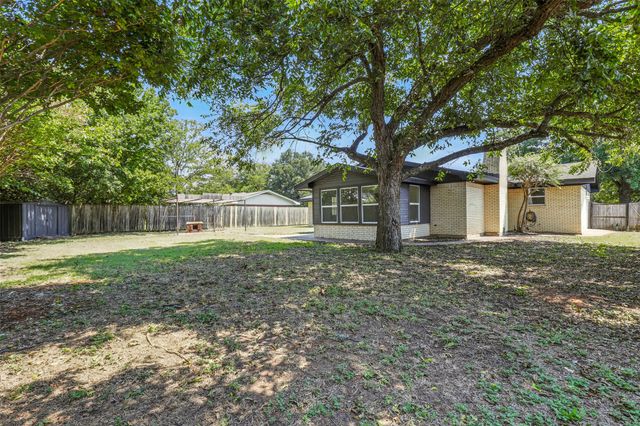 1016 Sheridan Lane, Cleburne, TX 76033