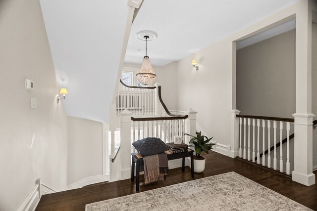 1735 Asbury Avenue, Evanston, IL 60201