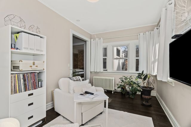 1735 Asbury Avenue, Evanston, IL 60201