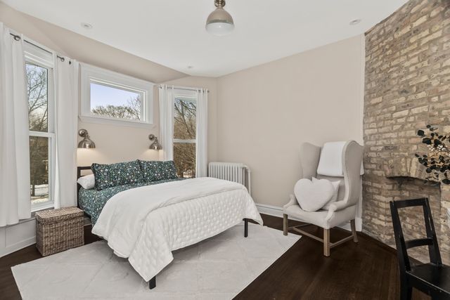 1735 Asbury Avenue, Evanston, IL 60201