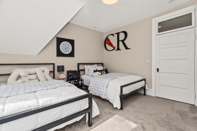 1735 Asbury Avenue, Evanston, IL 60201