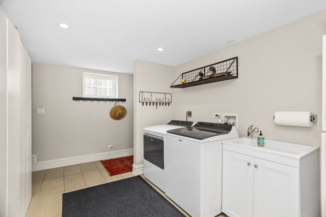 1735 Asbury Avenue, Evanston, IL 60201