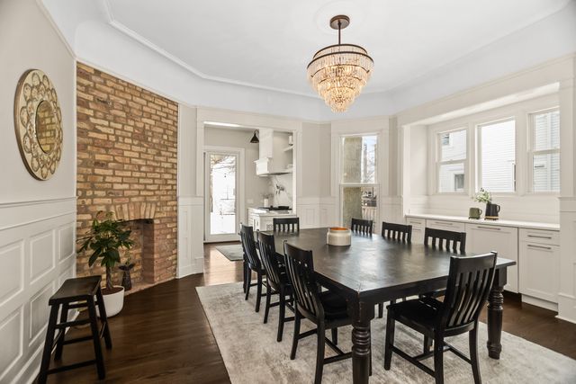 1735 Asbury Avenue, Evanston, IL 60201