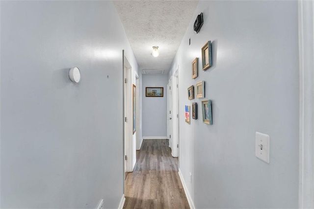 4933 Woodstream Lane NW, Acworth, GA 30102