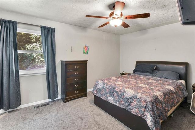 4933 Woodstream Lane NW, Acworth, GA 30102