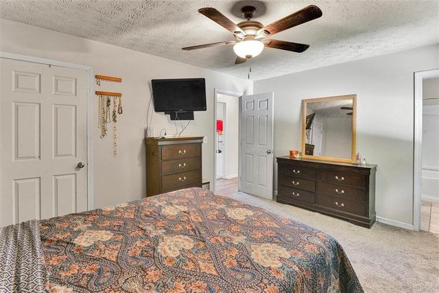 4933 Woodstream Lane NW, Acworth, GA 30102
