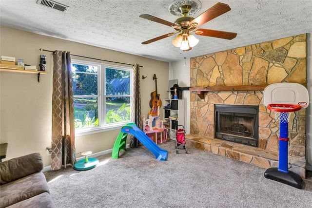 4933 Woodstream Lane NW, Acworth, GA 30102