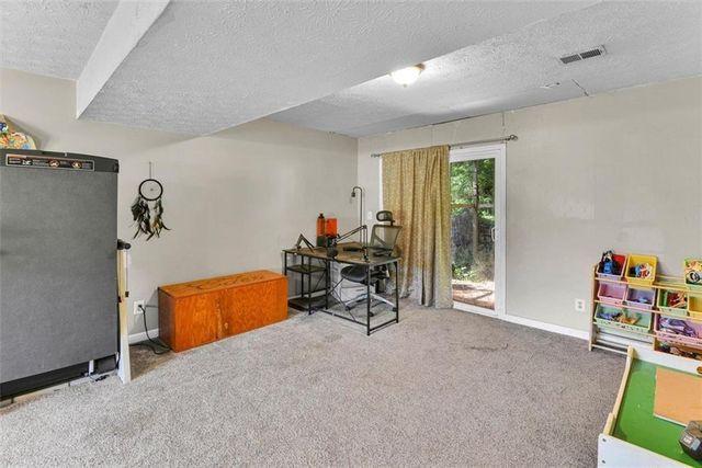 4933 Woodstream Lane NW, Acworth, GA 30102