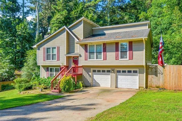 4933 Woodstream Lane NW, Acworth, GA 30102
