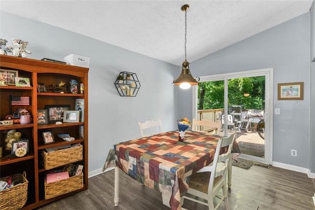 4933 Woodstream Lane NW, Acworth, GA 30102