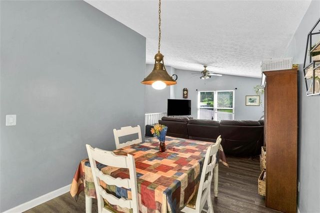 4933 Woodstream Lane NW, Acworth, GA 30102