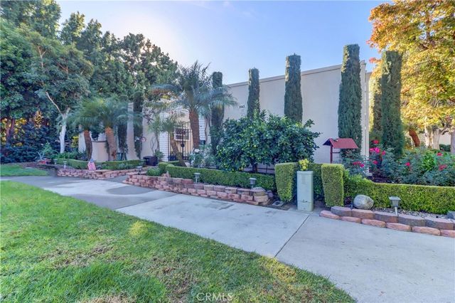 2063 Via Mariposa East A, Laguna Woods, CA 92637