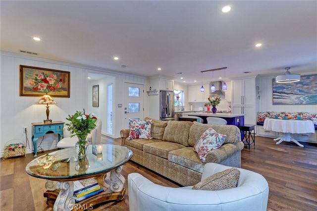 2063 Via Mariposa East A, Laguna Woods, CA 92637