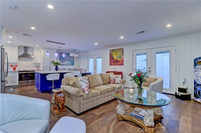 2063 Via Mariposa East A, Laguna Woods, CA 92637