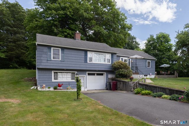 419 Horton Hill Road, Naugatuck, CT 06770