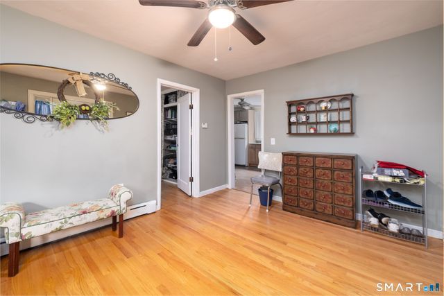 419 Horton Hill Road, Naugatuck, CT 06770