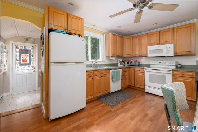 419 Horton Hill Road, Naugatuck, CT 06770