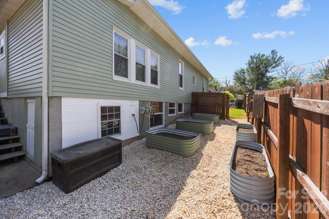 1818 2ND Street, Salisbury, NC 28144
