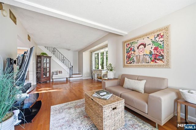 120 Johnson Avenue, Bergenfield, NJ 07621