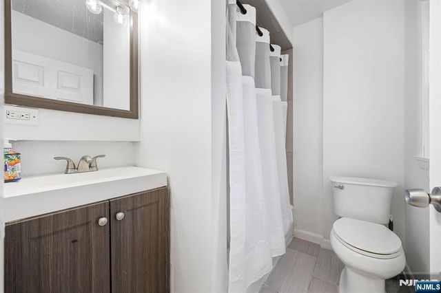 120 Johnson Avenue, Bergenfield, NJ 07621