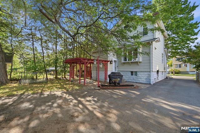 120 Johnson Avenue, Bergenfield, NJ 07621
