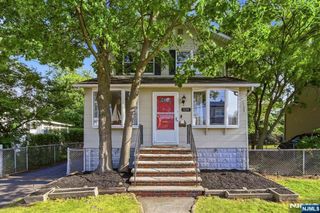 120 Johnson Avenue, Bergenfield, NJ 07621