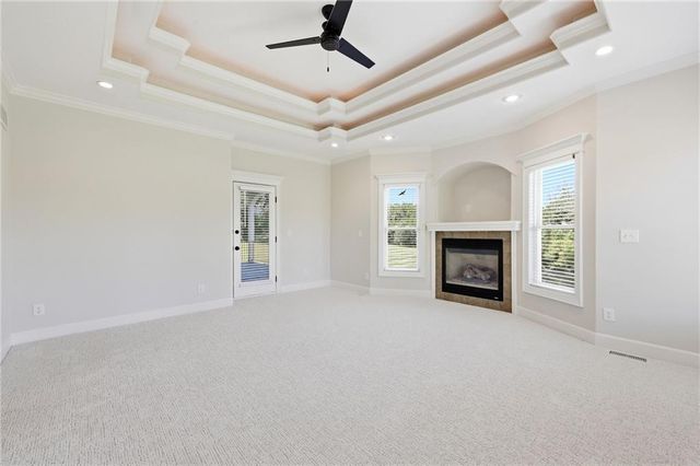 15614 Quail Ridge Drive, Smithville, MO 64089