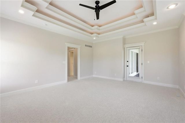 15614 Quail Ridge Drive, Smithville, MO 64089